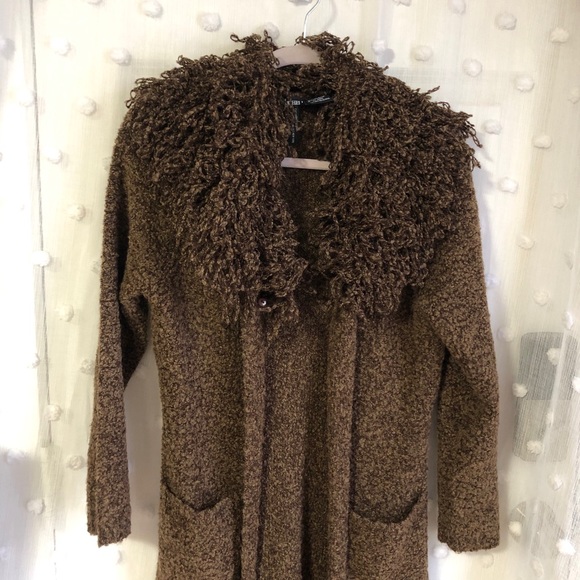 Duster Brown Knit Wool Removable Collar Detailing - Picture 2 of 15